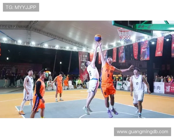 篮球竞技风云再起探索现代篮球发展与未来趋势的多维度分析 篮球竞技风云再起探索现代篮球发展与未来趋势的多维度分析