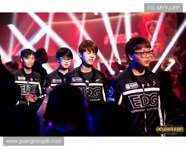 EDG在挑战者杯中的战术表现分析与点评探讨