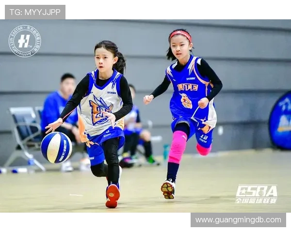 与刘芳畅谈篮球生涯的点滴与梦想探索