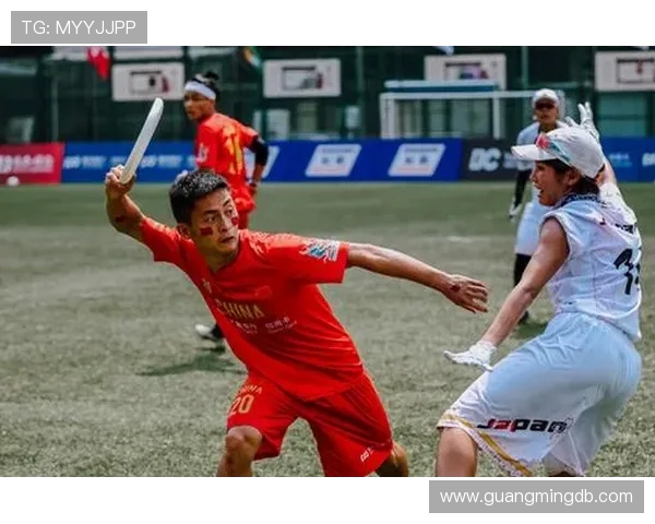 重庆飞盘队在滑板精英赛中的强劲表现与战术分析