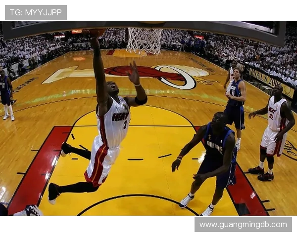 德维恩·韦德:从篮球场上的传奇到人生新篇章的转折与启示